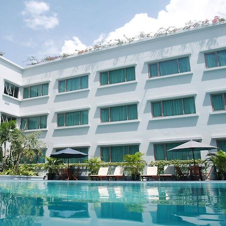 Aston Tropicana Hotel Bandung Exterior photo